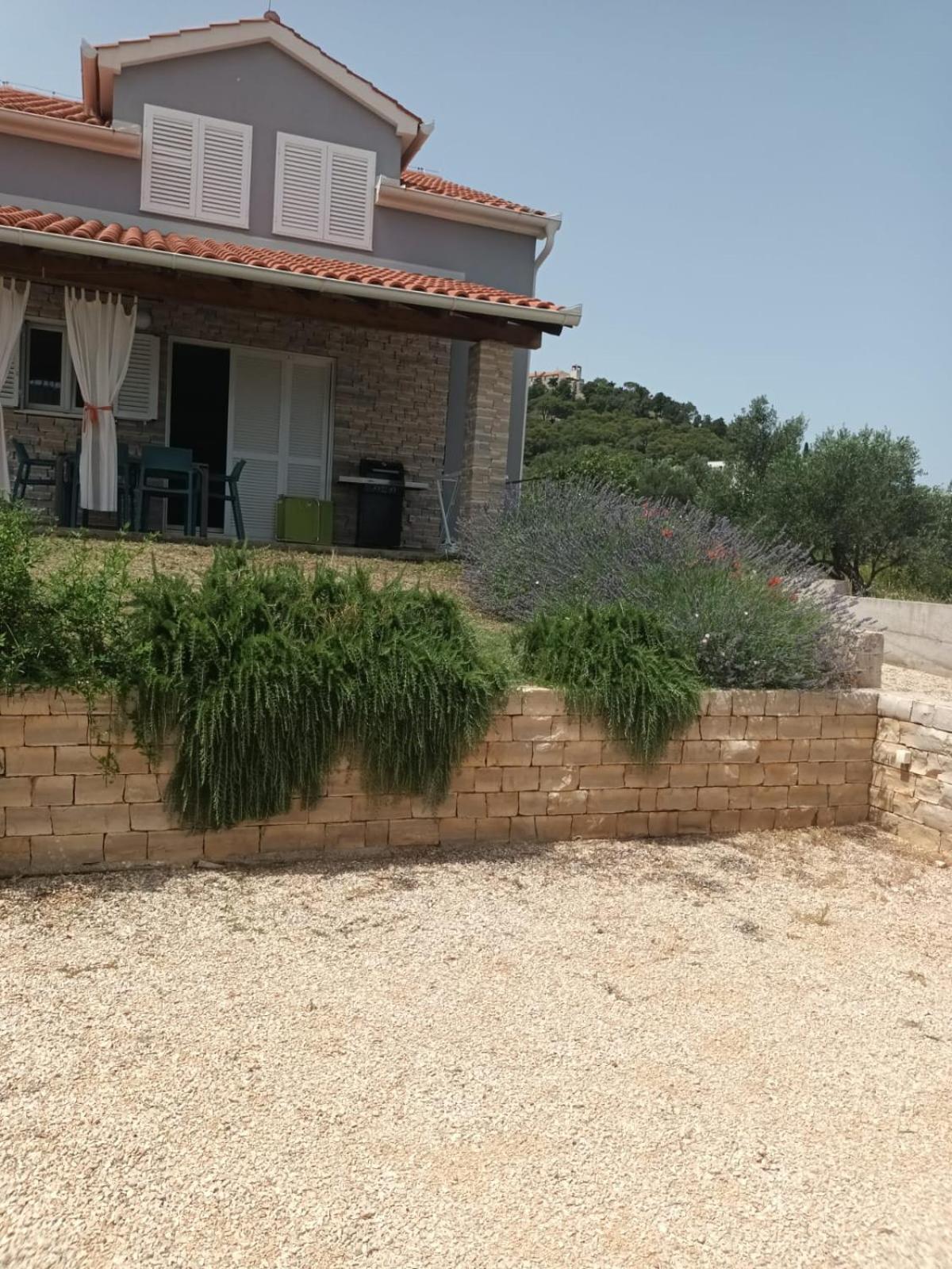 Villa Charm Tkon Ngoại thất bức ảnh