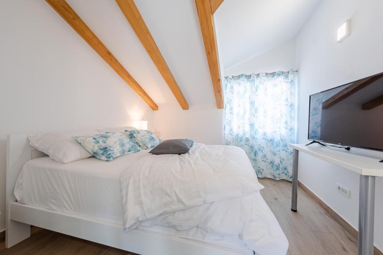 Villa Charm Tkon Ngoại thất bức ảnh