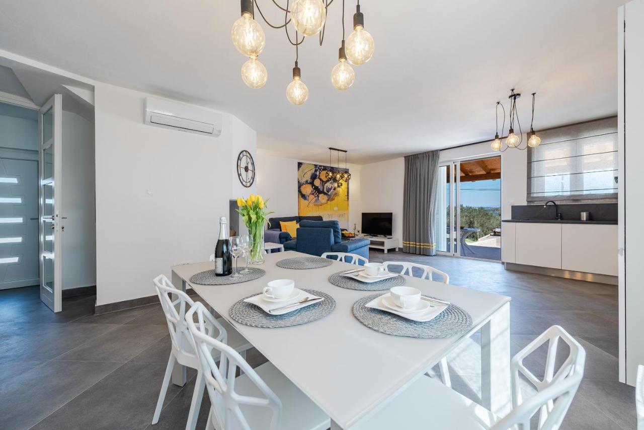 Villa Charm Tkon Ngoại thất bức ảnh