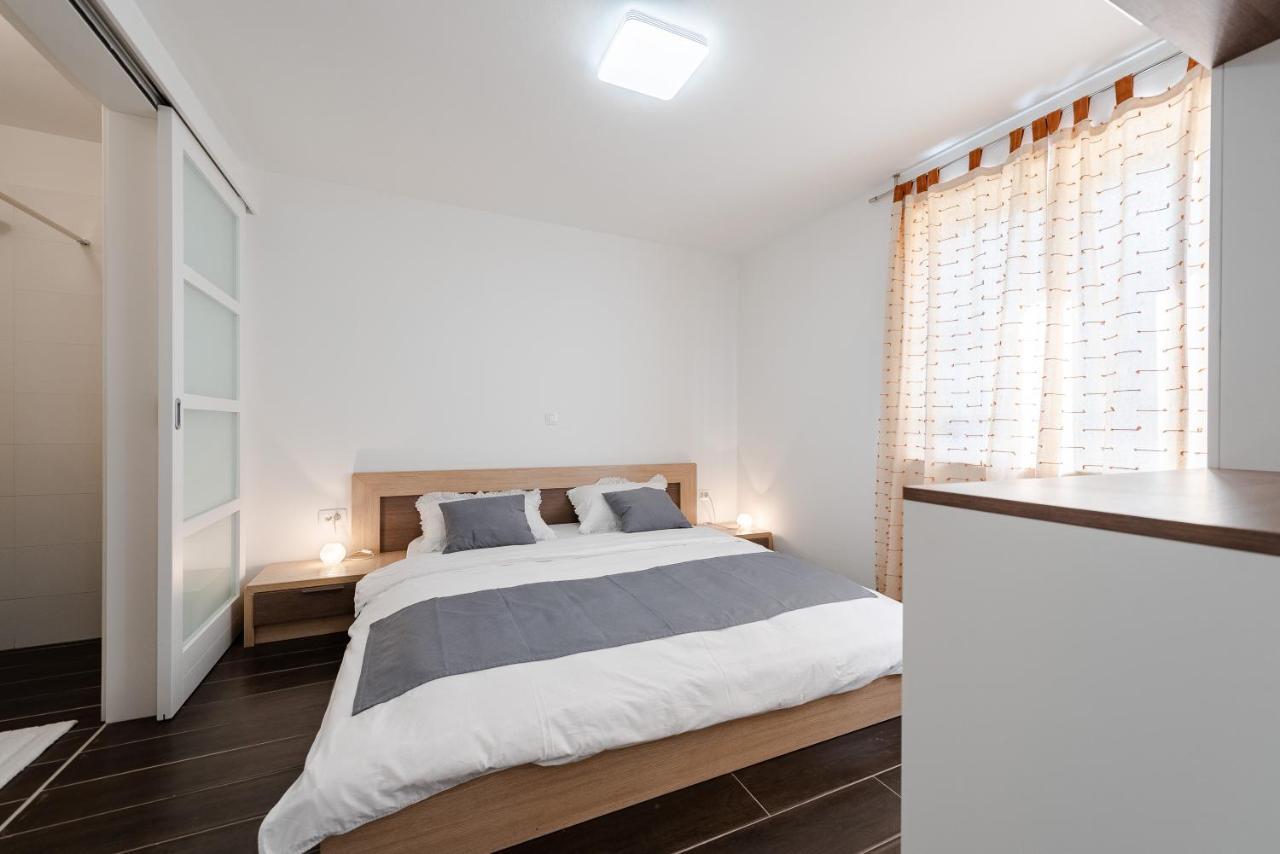 Villa Charm Tkon Ngoại thất bức ảnh
